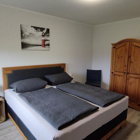 Kleine Freiheit Apartment Juebek Bagian luar foto